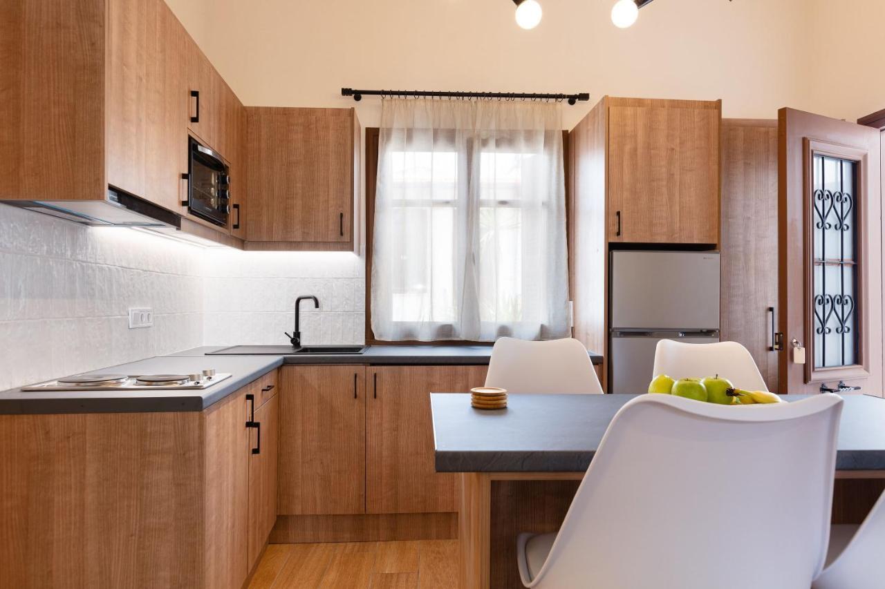 Lilys Apartments Ретимно Экстерьер фото